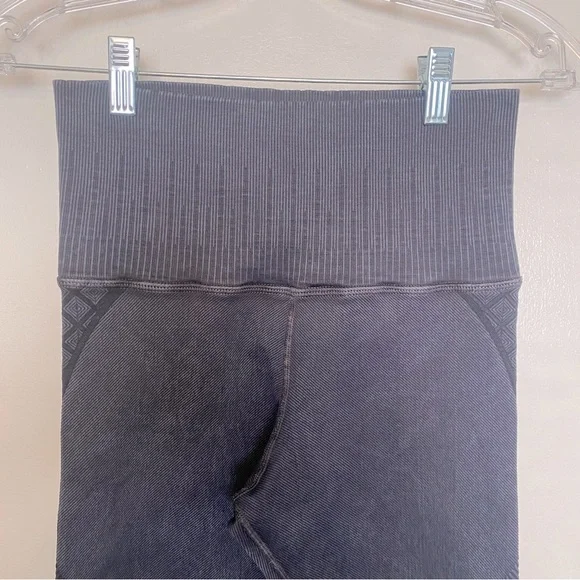 Avocado Vintage Denim Moto Leggings - Picture 7 of 11